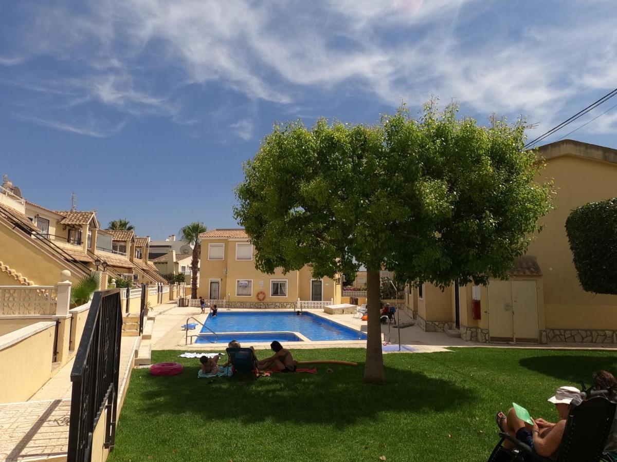 Close To Beaches & Golf Courses - With Pool & Bbq Alicante Ngoại thất bức ảnh